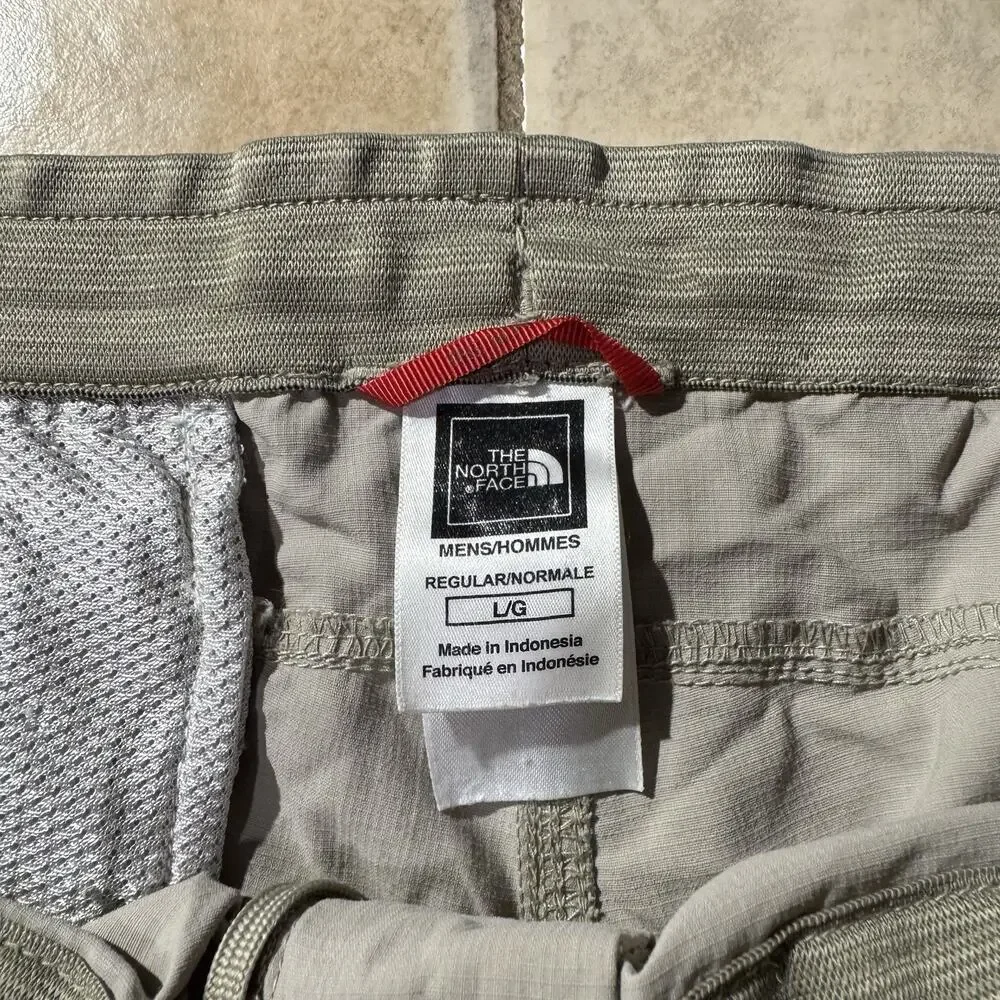 The North Face Mens Beige Ripstop Nylon Cargo Shorts Drawstring Pockets 10